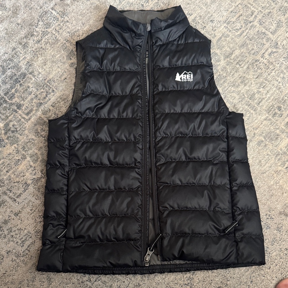 REI Co-op Kids Down Puffer Vest | Size Small (8) | Black | Excellent Condition - Picture 2 of 5